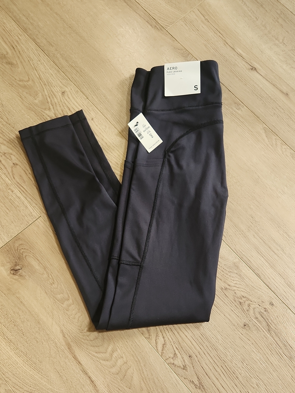 AERO Black Leggings - Size S